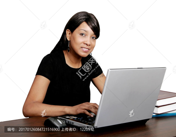學(xué)習(xí)非洲裔美國(guó)女孩