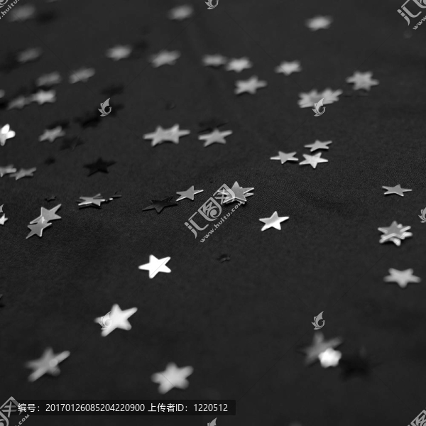 背景中的恒星