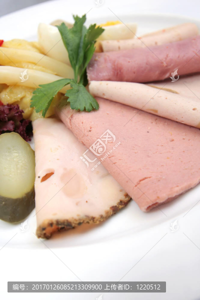 冷肉配土豆沙拉-匯圖網(wǎng) www.fosd68.com 冷肉配土豆沙拉