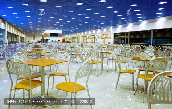該公司的咖啡館空