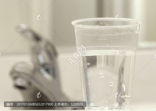 玻璃水