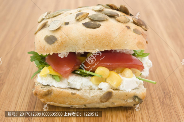 三明治的木材