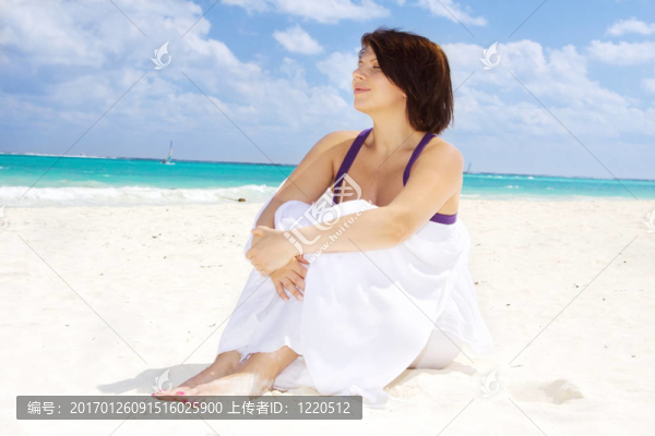 白色紗籠的女人快樂