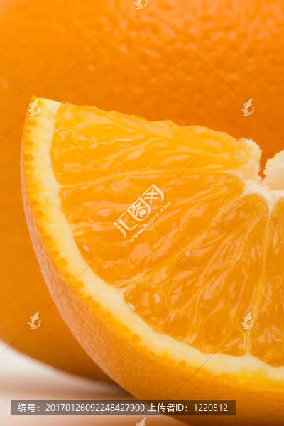 橙色