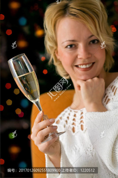 慶祝香檳的女人
