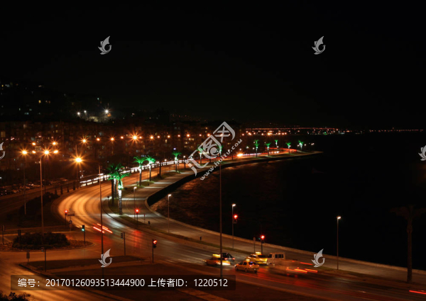 街道夜景