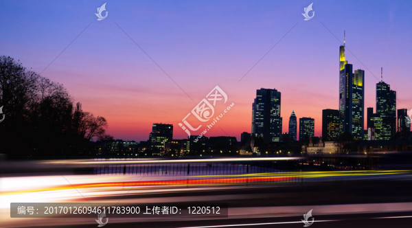 夜晚的城市