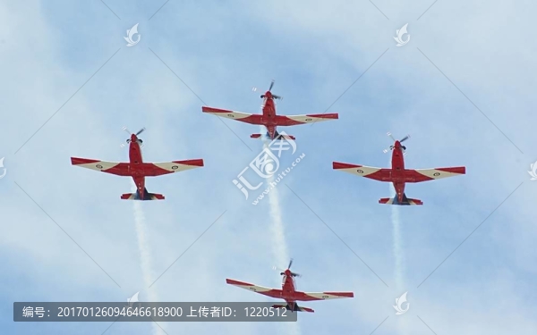 編隊(duì)飛行