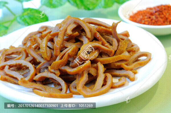 熱鹵小肚