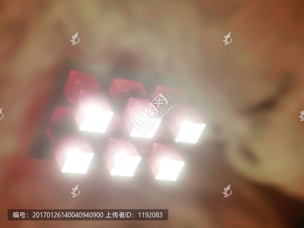 燈光與煙霧