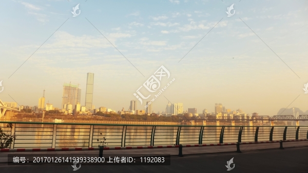 霧霾都市柳州