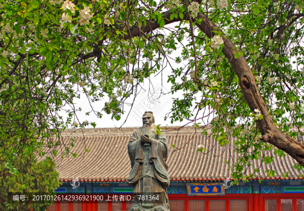 國(guó)子監(jiān)孔子像