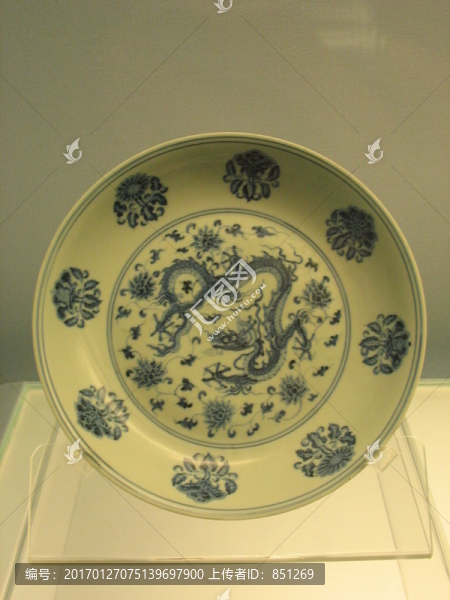 青花瓷盤(pán)