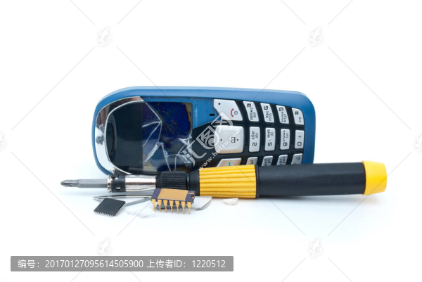 手機壞了；螺絲刀和微型芯片
