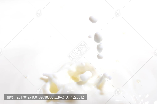 牛奶濺