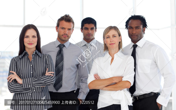 一群自信的商人-匯圖網(wǎng) www.fosd68.com 一群自信的商人