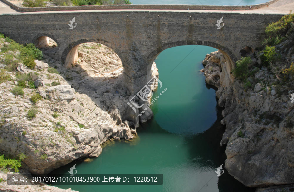 杜邦禁用；Herault