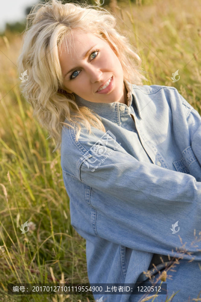 黃昏的光-匯圖網(wǎng) www.fosd68.com 黃昏的光