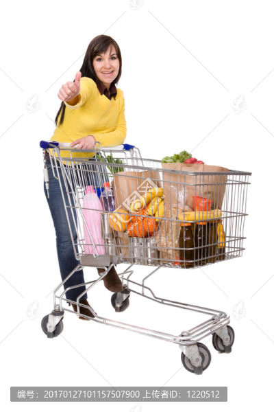 帶購物車的女人