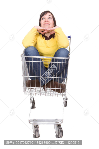帶購物車的女人