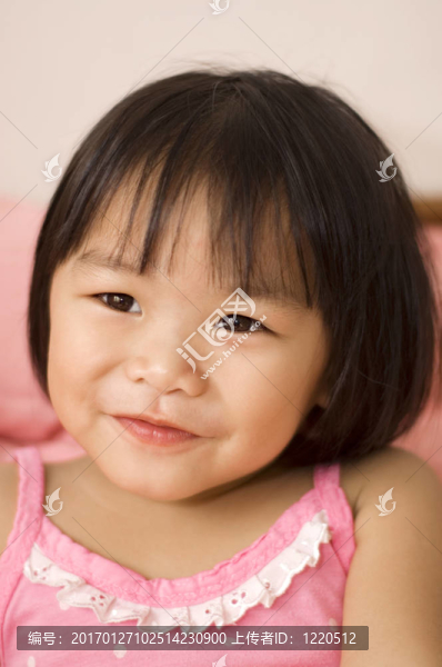一個(gè)小亞洲女孩的畫像
