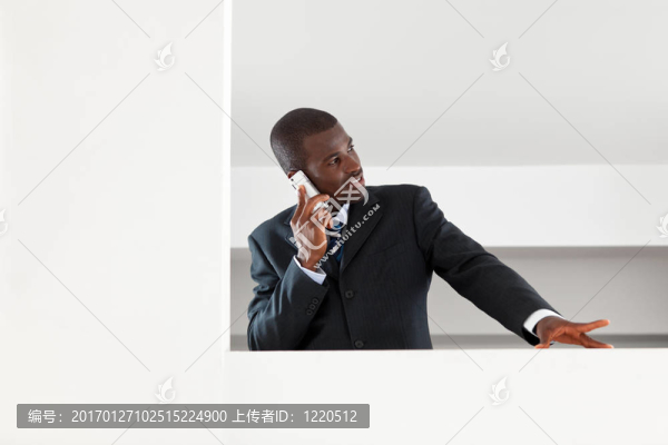 商人在電話里交談