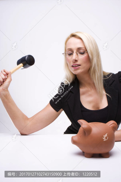 聰明的金發(fā)性感