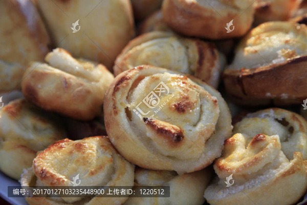 甜肉桂卷