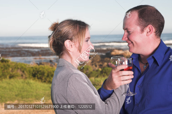 夫婦喝酒