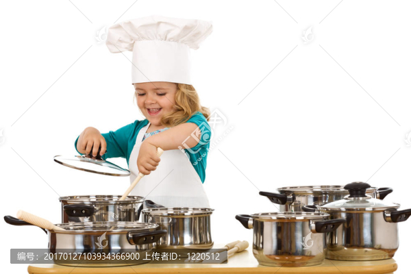 快樂(lè)的廚師女孩在一個(gè)碗里攪拌湯-匯圖網(wǎng) www.fosd68.com 快樂(lè)的廚師女孩在一個(gè)碗里攪拌湯