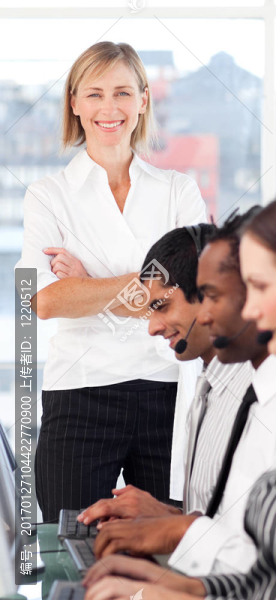 女企業(yè)家表現(xiàn)出很強(qiáng)的領(lǐng)導(dǎo)能力