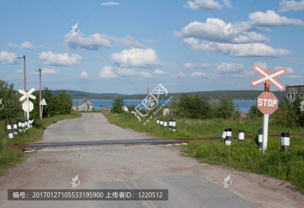 分裂的道路-匯圖網(wǎng) www.fosd68.com 分裂的道路