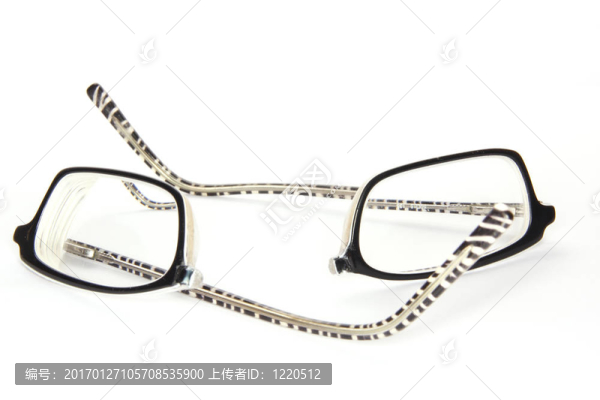 破碎的眼鏡