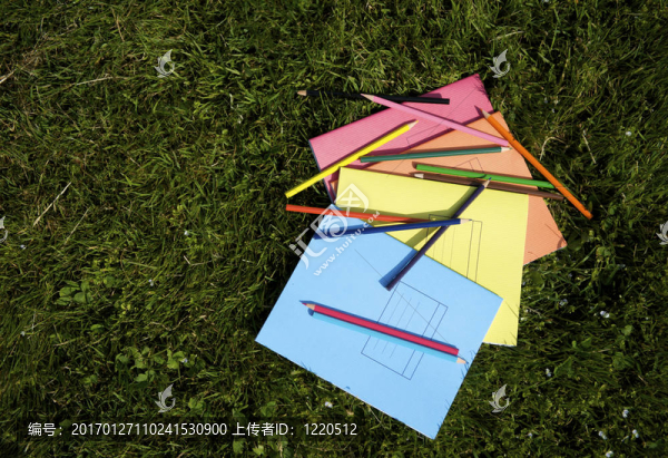 書和鉛筆