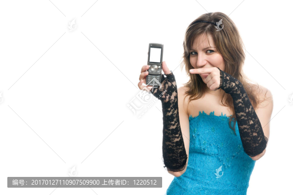 女孩建議通過電話打電話
