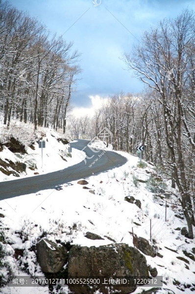 冬季道路曲線-匯圖網(wǎng) www.fosd68.com 冬季道路曲線