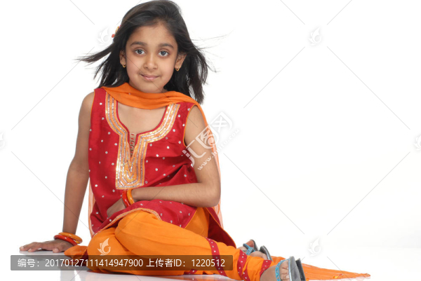 時(shí)尚的7歲女孩