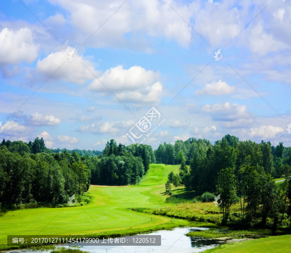 夏日風(fēng)景；藍(lán)天