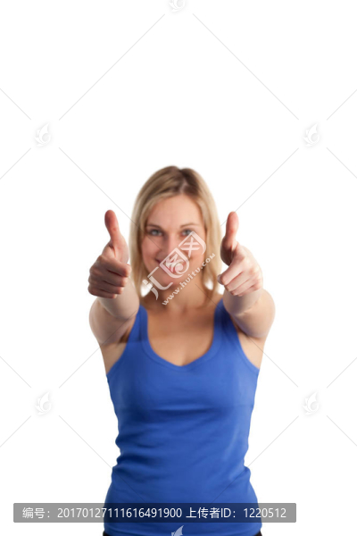 漫不經(jīng)心的女人用大拇指對著相機(jī)