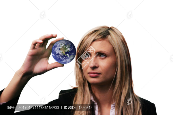 生意的女人舉著一個(gè)地球-地球的nasa.0rg客套包裝形象-匯圖網(wǎng) www.fosd68.com 生意的女人舉著一個(gè)地球-地球的nasa.0rg客套包裝形象