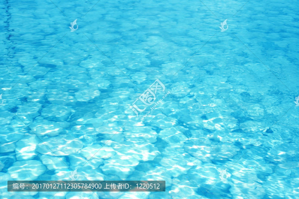 水和石頭