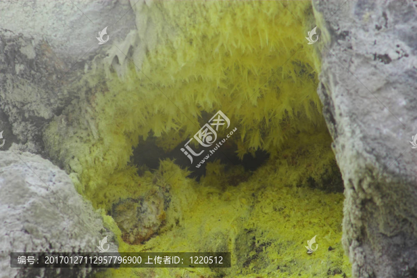 火山口的底部