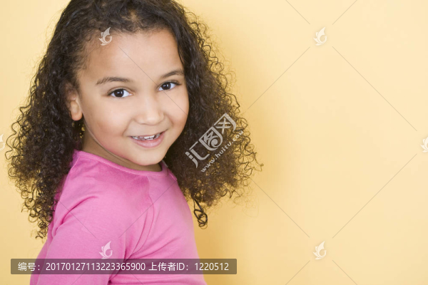快樂的小女孩