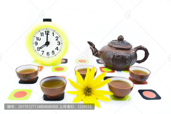 紫砂壺和杯子