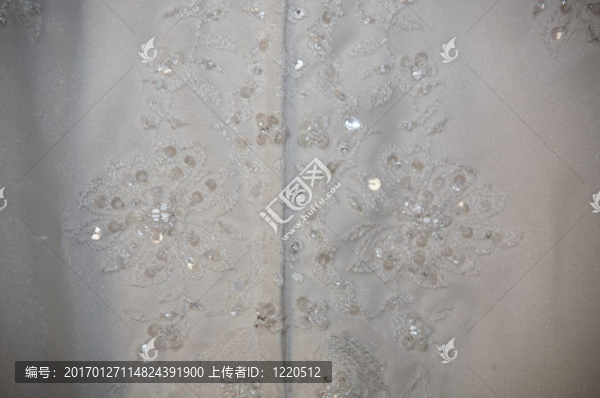 衣服的細(xì)節(jié)