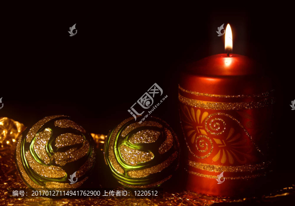 點燃蠟燭的圣誕卡