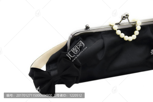 黑包和珍珠手鏈-匯圖網(wǎng) www.fosd68.com 黑包和珍珠手鏈