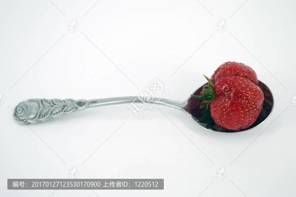 勺草莓