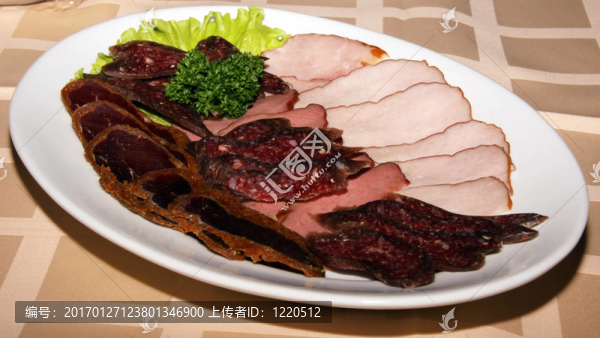 更多的香腸
