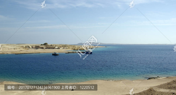 灣船舶。美麗的海景在埃及沙漠。紅海；埃及；非洲。